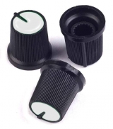 Knoflík hřídel 6mm výška 15mm černo-bílý                                              